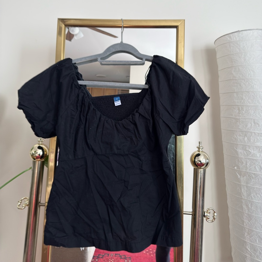 Old Navy Black Women's flare Blouse